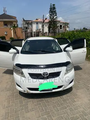 Toyota Corolla 2009 White