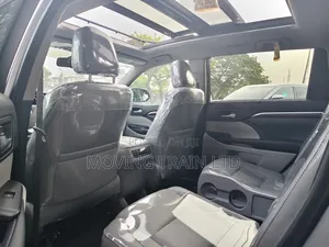 Toyota Highlander Limited V6 4x2 (3.5L 6cyl 6A) 2016 Silver