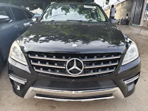 Mercedes-Benz M Class ML350 4dr SUV (3.5L 6cyl 7A) 2015 Black