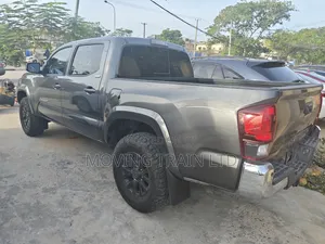 Toyota Tacoma TRD Off Road 2018 Matt Black
