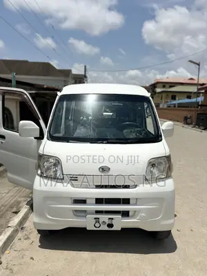 Daihatsu Hijet 2010 White
