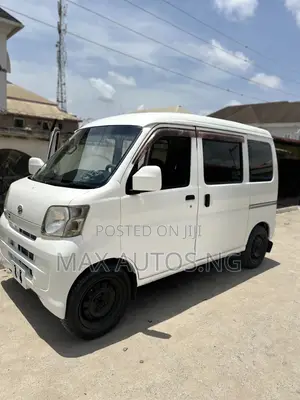 Daihatsu Hijet 2010 White