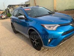 Toyota RAV4 2018 Blue