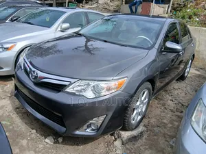 Toyota Camry LE 4dr Sedan (2.5L 4cyl 6A) 2013 Black