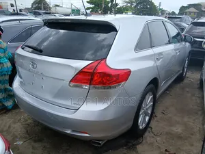 Toyota Venza 2010 Silver