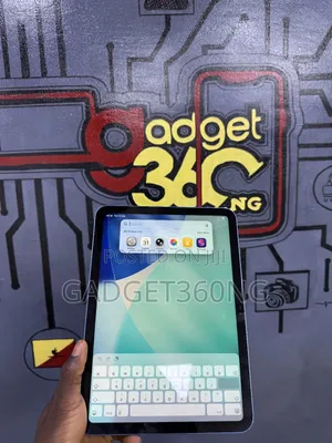 Apple iPad (2025) 128 GB Blue