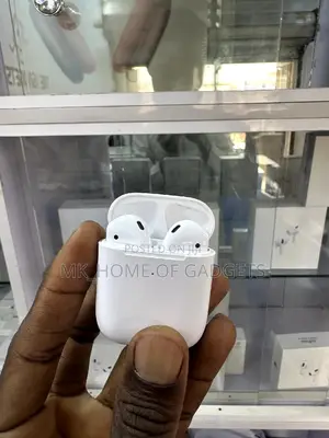 Airpods 2 (2nd Gen)