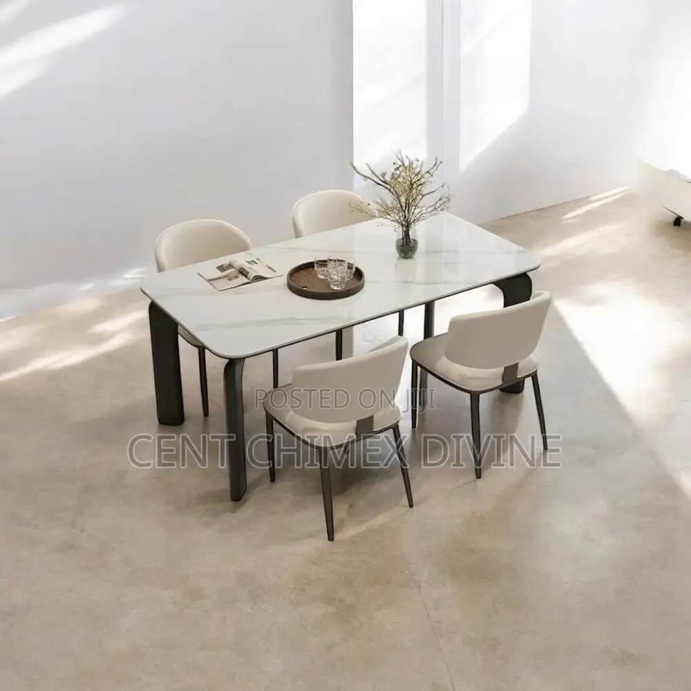 Solid 4 Seater Dinning Set