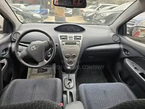 Toyota Yaris 1.5 S Automatic 2009 Red