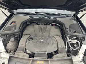 Mercedes-Benz E450 2019 Blue