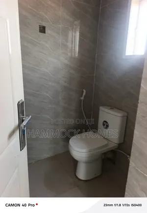 2bdrm Block of Flats in Okebadan Estate, Akobo for rent