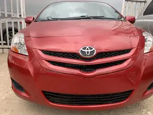Toyota Yaris 1.5 Liftback Automatic 2009 Red