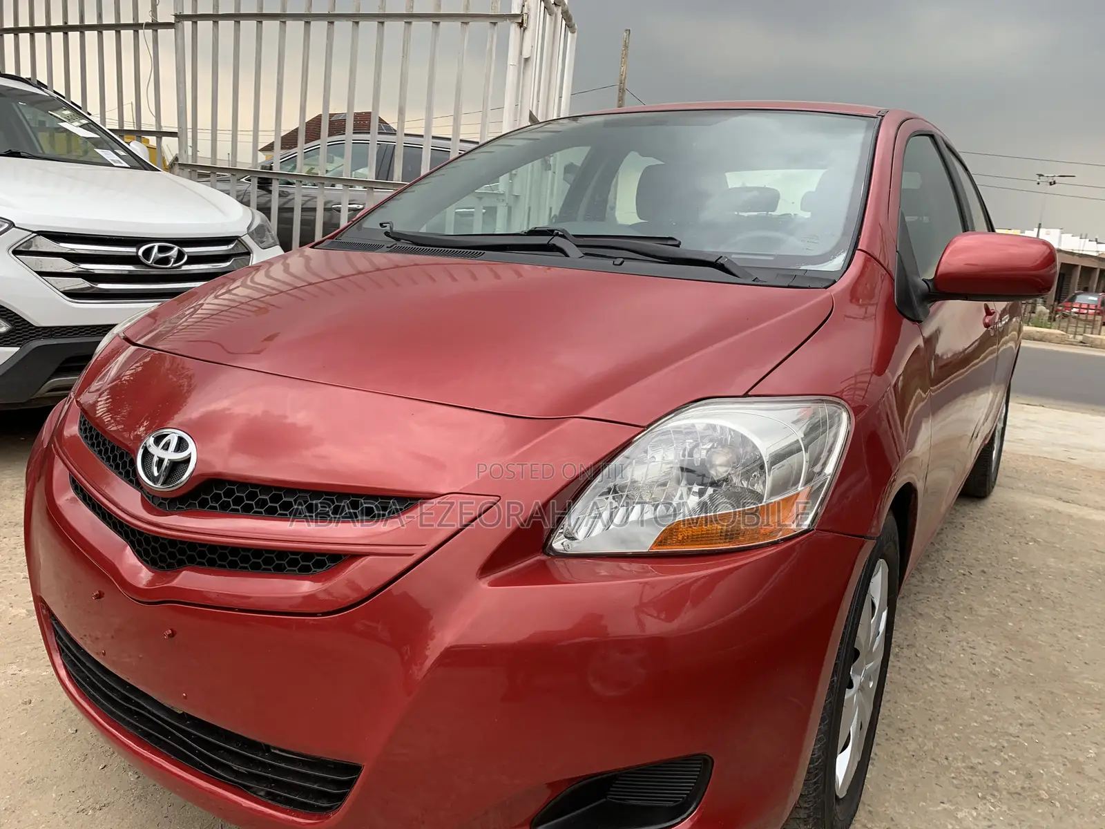 Toyota Yaris 1.5 Liftback Automatic 2009 Red