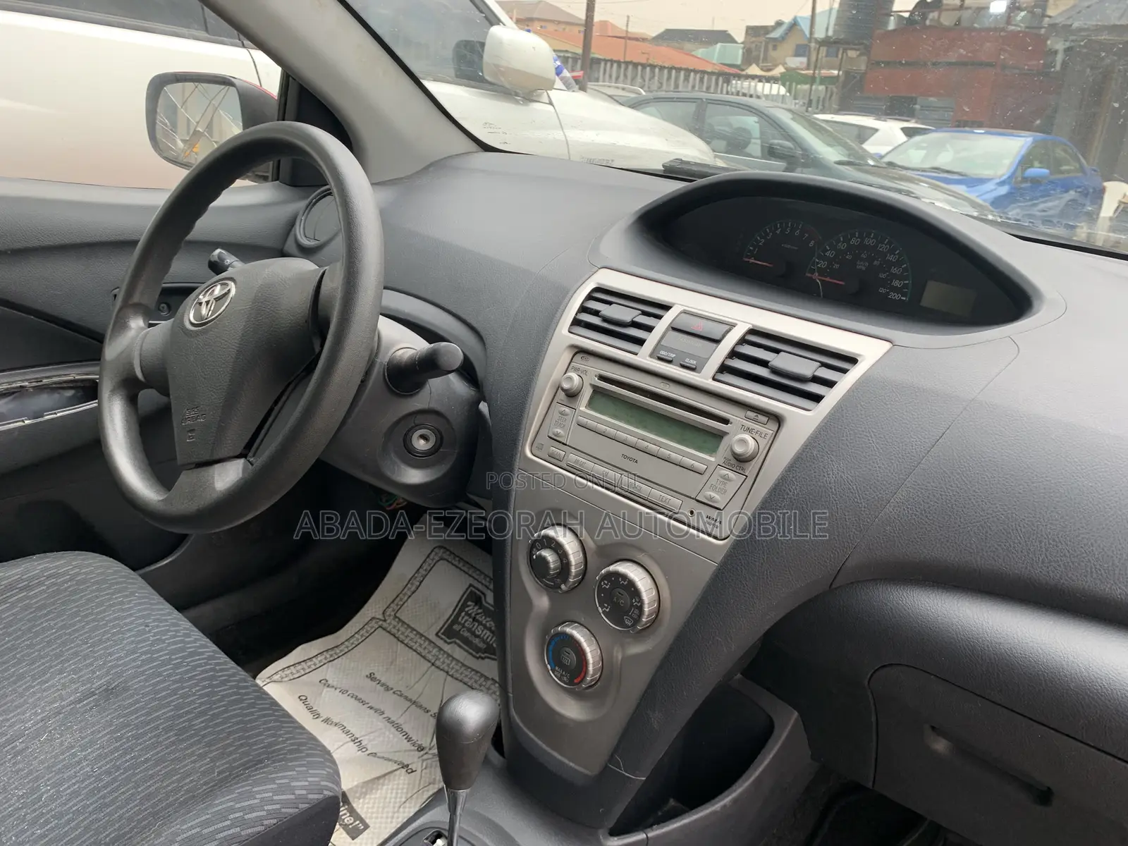 Toyota Yaris 1.5 Liftback Automatic 2009 Red