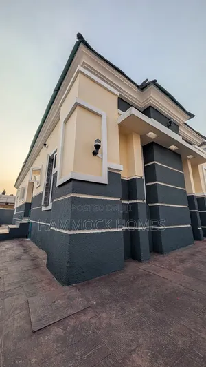 4bdrm Bungalow in Bera Estate, Akobo for sale