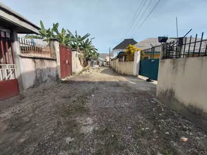 1 Plot in Sars Road