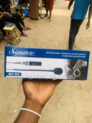 Signature Choir Dropping Wired Microphone