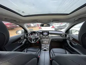 Mercedes-Benz C300 Sport 4Matic Sedan AWD (2.0L 4cyll 7A) 2016 Silver