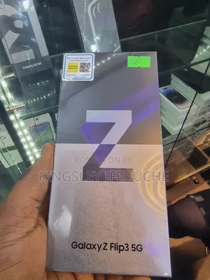 New Samsung Galaxy Z Flip 3 256 GB Purple