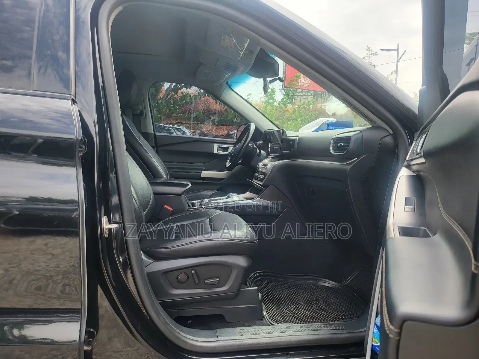 Ford Explorer XLT 2021 Black