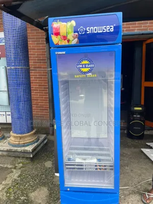 Snowsea Show Case Chiller