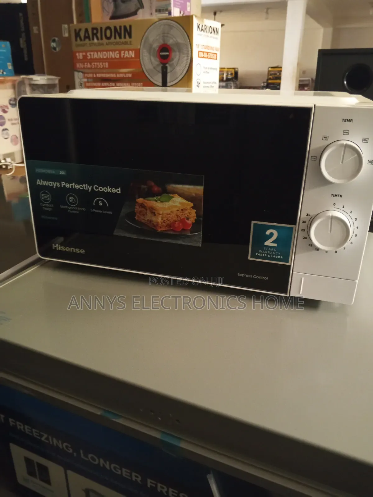 Hisense Microwave 20liters White