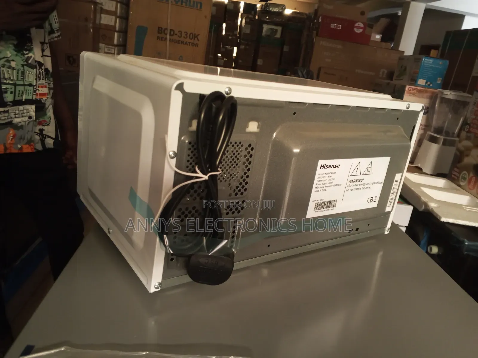 Hisense Microwave 20liters White