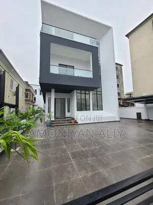 6bdrm Mansion in Megamond, Ikota for sale