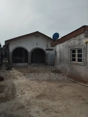 4bdrm Bungalow in Ayobo for sale
