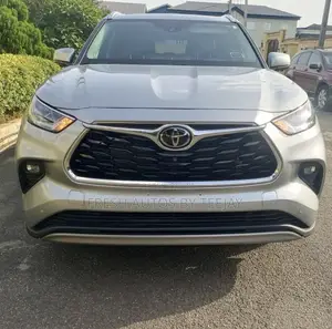 Toyota Highlander Platinum AWD 2024 Blue