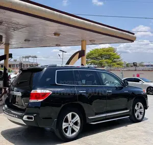 Toyota Highlander Limited 2012 Black