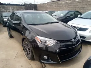 Toyota Corolla LE 4dr Sedan (1.8L 4cyl CVT) 2015 Black
