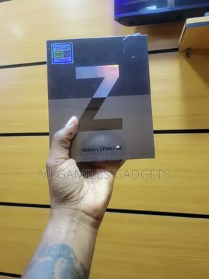 New Samsung Galaxy Z Fold 3 256 GB Black