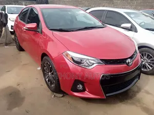 Toyota Corolla LE 4dr Sedan (1.8L 4cyl CVT) 2015 Red