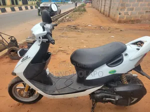 Suzuki Sport 2018 White