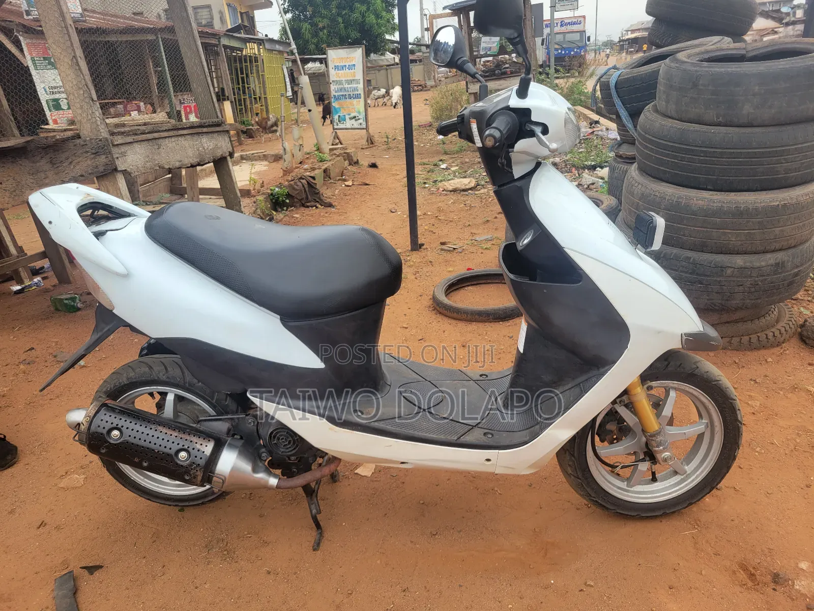 Suzuki Sport 2018 White