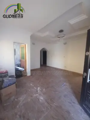 3bdrm Apartment in Ogombo for rent