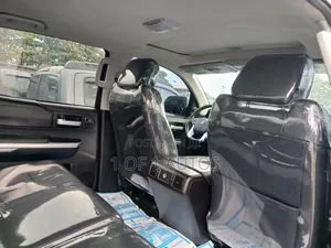 Toyota Tundra Limited 5.7L V8 4x4 Double Cab 6.6 ft. box 145.7 in. WB