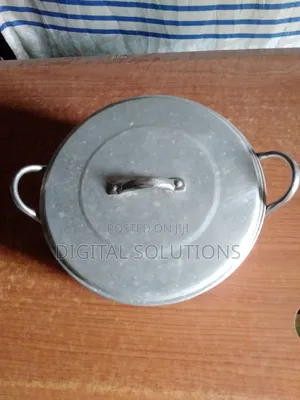 Medium Size Cooking Pot