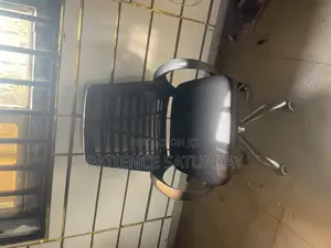 Saloon Chair