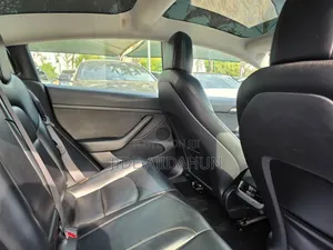Tesla Model 3 2020 White