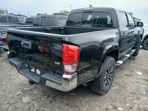 Toyota Tacoma TRD Off Road 2019 Black