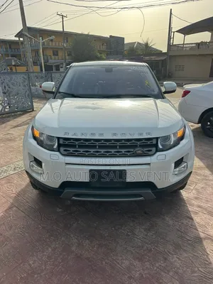 Land Rover Range Rover Evoque Prestige 4x4 (2.0L 4cyl 9A) 2014 White