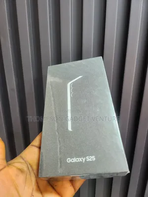 New Samsung Galaxy S25 256 GB