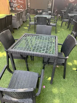 Outdoor Dining Table and Chairs