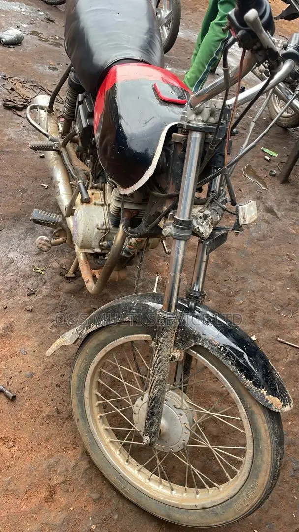 Bajaj Boxer 100 2023 Red