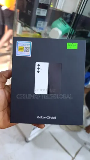 New Samsung Galaxy Z Fold 5 512 GB White