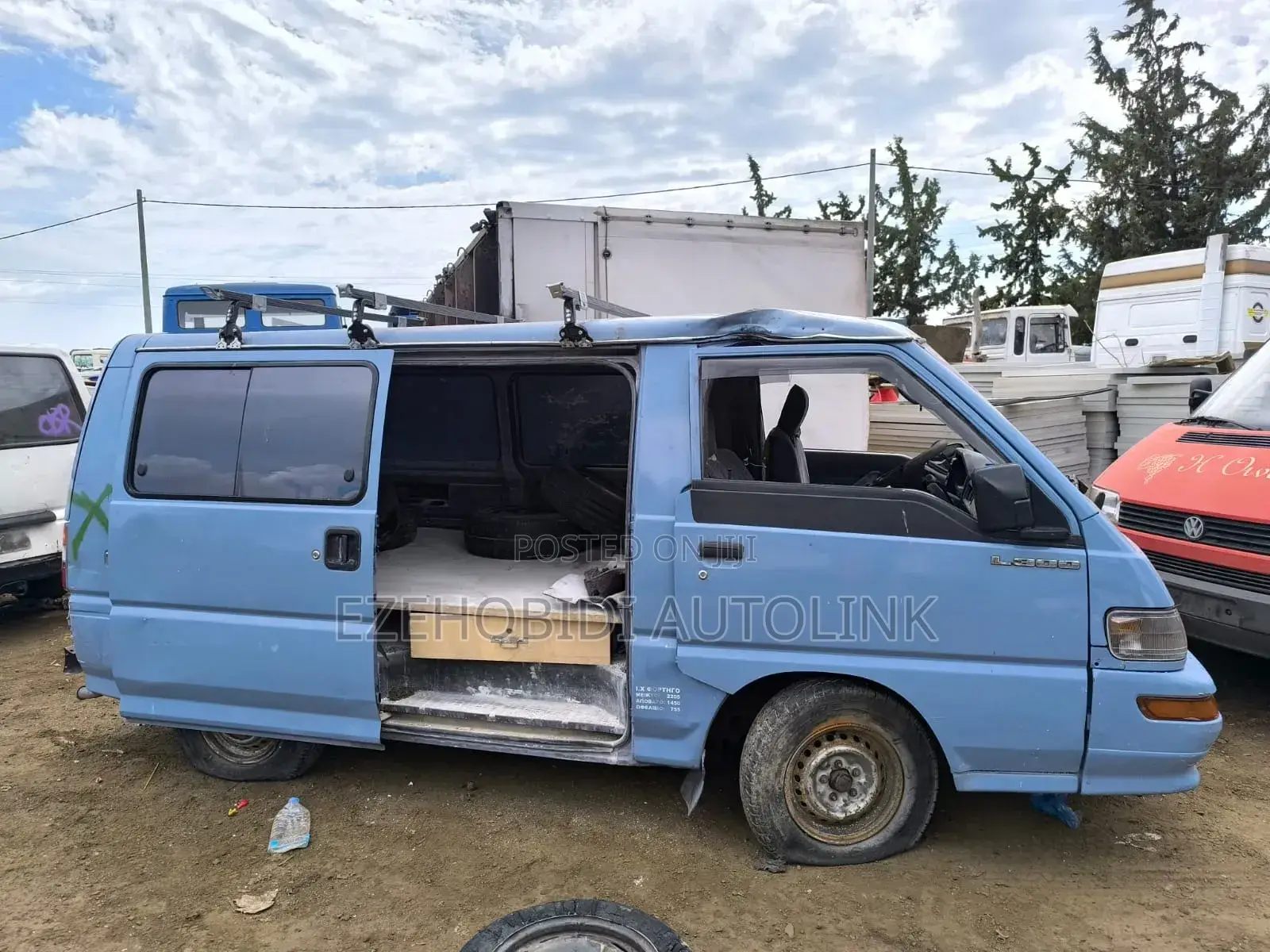 Mitsubishi L300 1999
