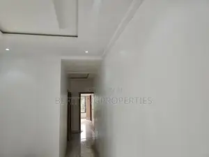 3bdrm Apartment in Ikeja for rent
