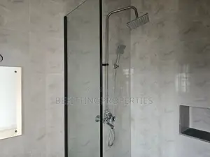 3bdrm Apartment in Ikeja for rent